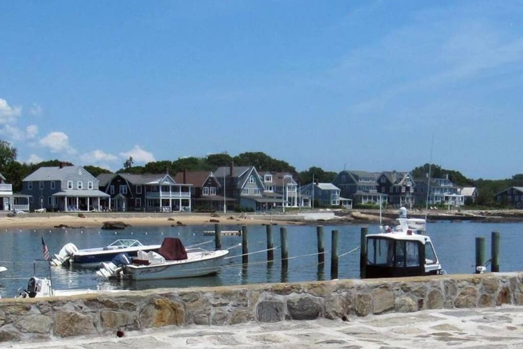 Newly Renovated Carriage House Near Town & Beaches Madison Eksteriør bilde