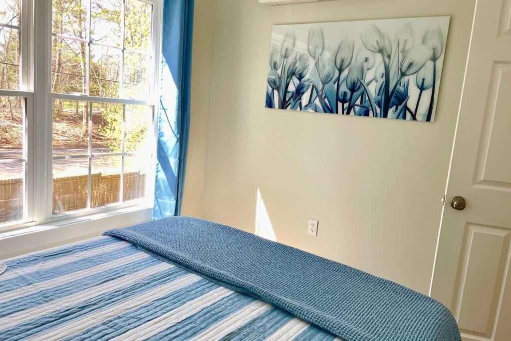 Newly Renovated Carriage House Near Town & Beaches Madison Eksteriør bilde