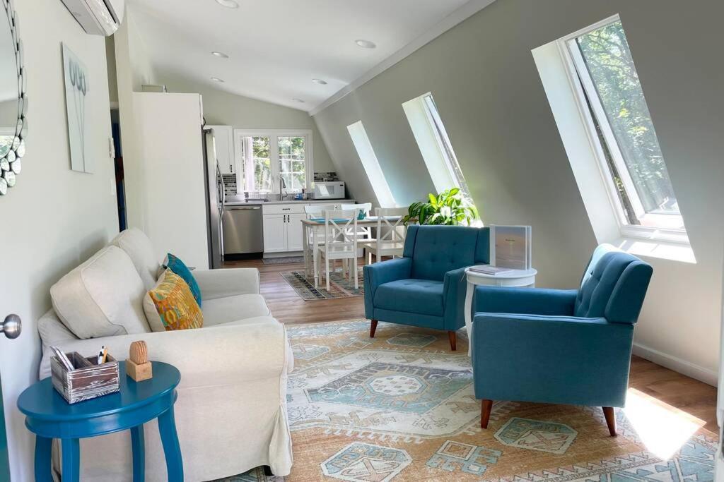 Newly Renovated Carriage House Near Town & Beaches Madison Eksteriør bilde