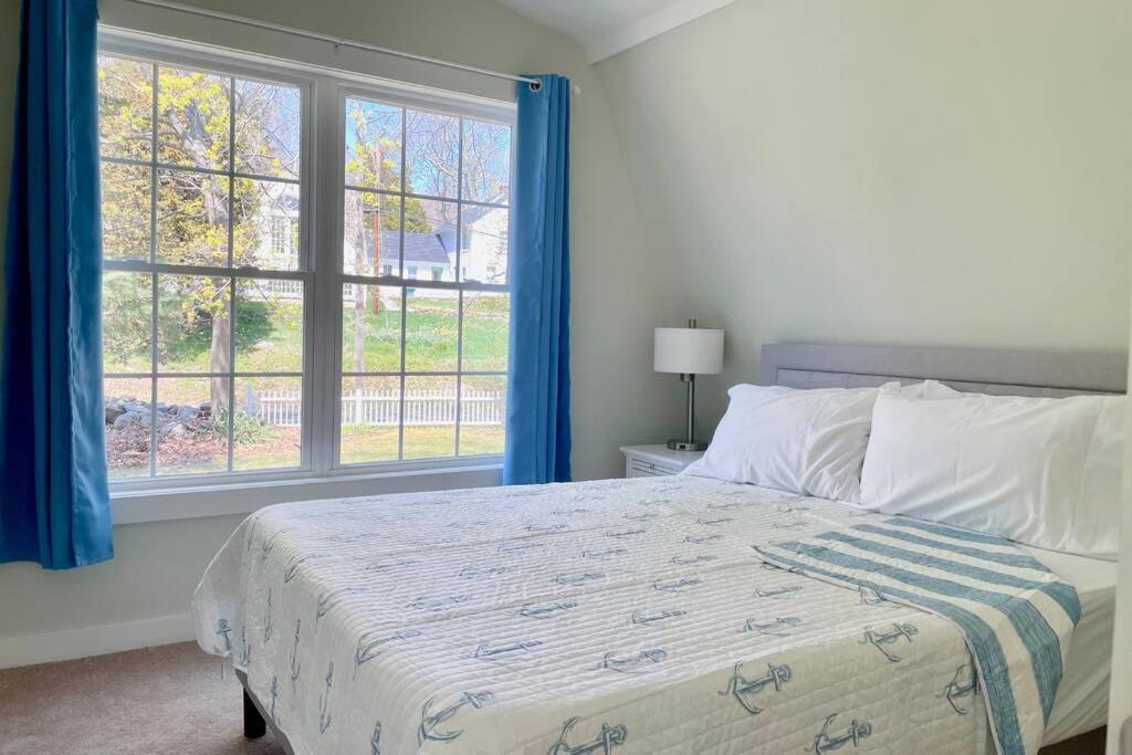 Newly Renovated Carriage House Near Town & Beaches Madison Eksteriør bilde